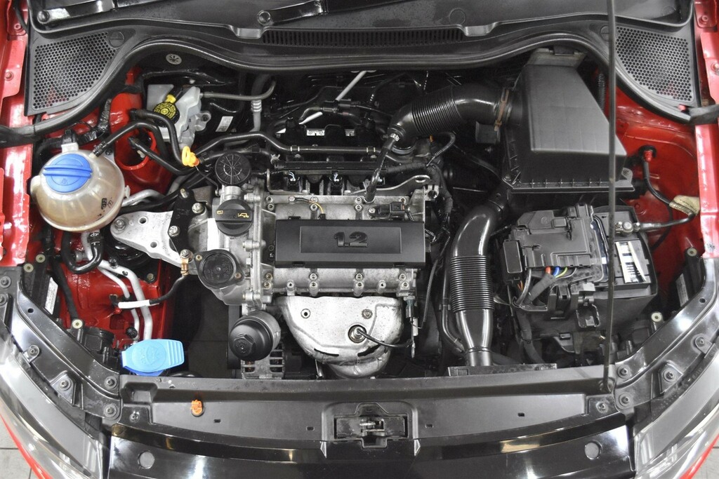 Volkswagen Polo 1.2 Match Euro 5 CE13NSN Red #4