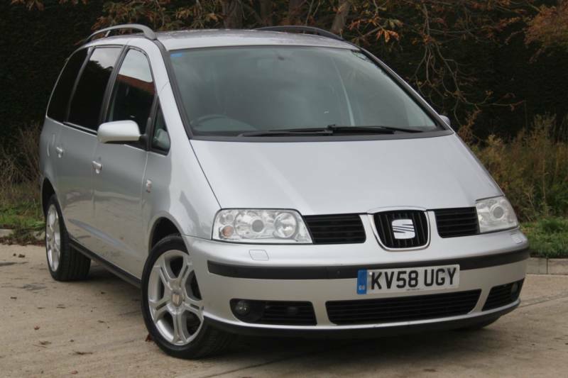Seat Alhambra Reference Black #1