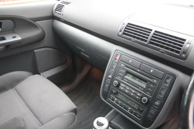 Seat Alhambra Reference Black #4