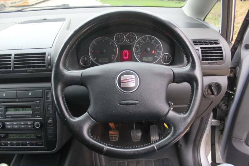 Seat Alhambra Reference Black #3