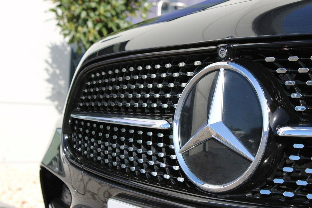 Mercedes-Benz E Class 2L Amg Line Night Edition Grey #4