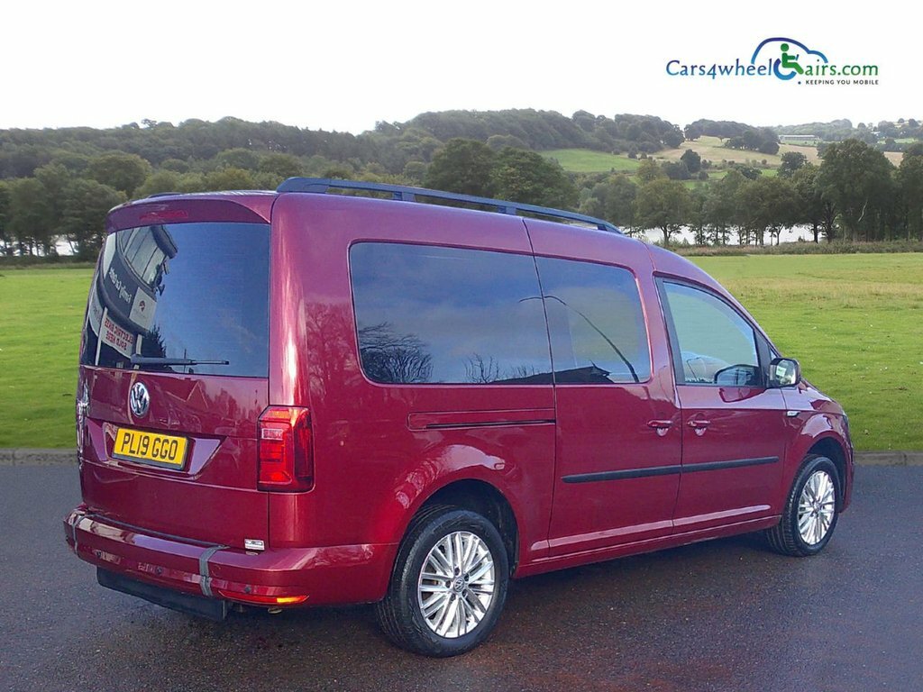 Volkswagen Caddy Maxi Mpv Red #4