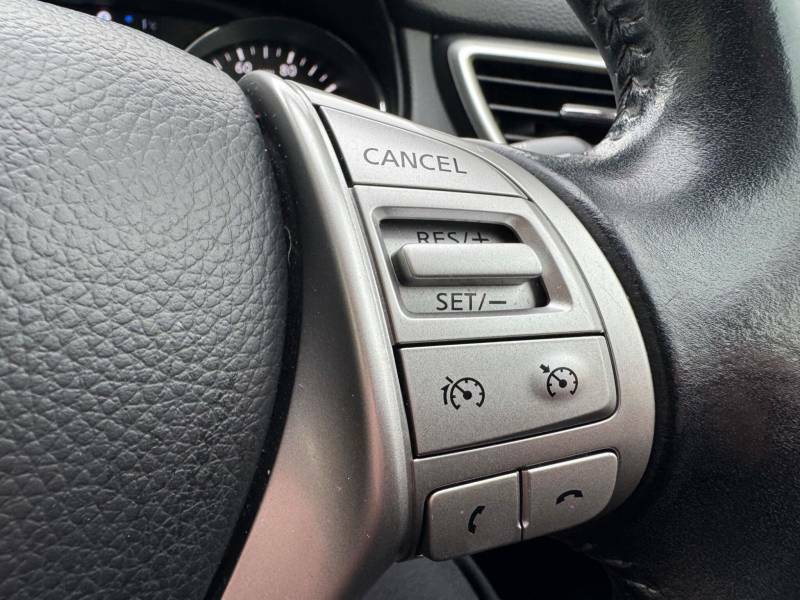 Nissan Qashqai+2 Hatchback Grey #14