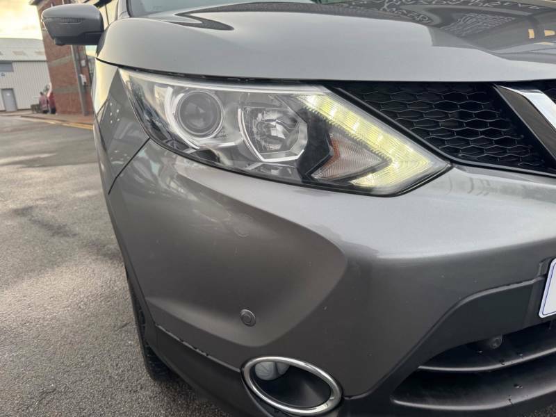 Nissan Qashqai+2 Hatchback Grey #23