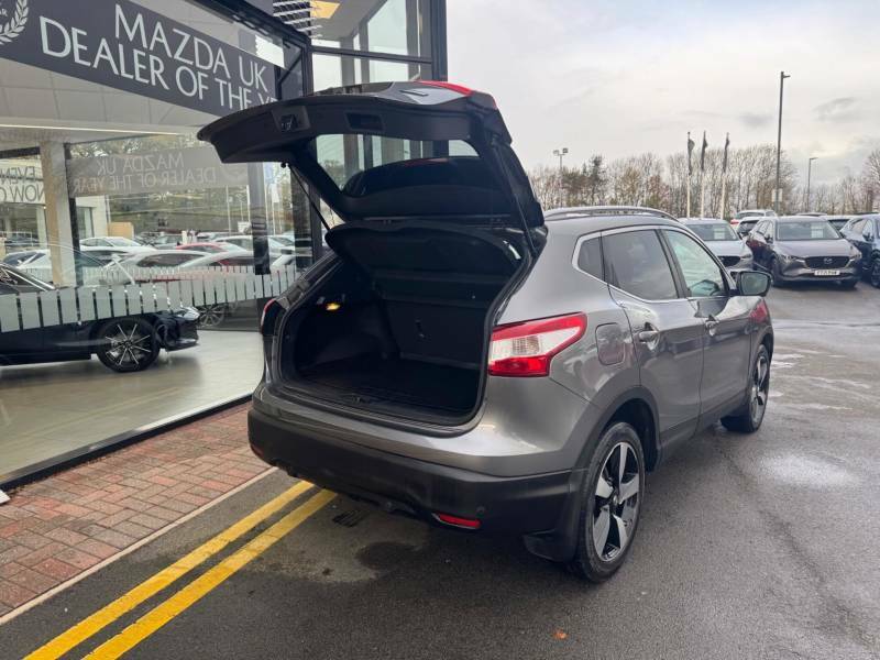 Nissan Qashqai+2 Hatchback Grey #9