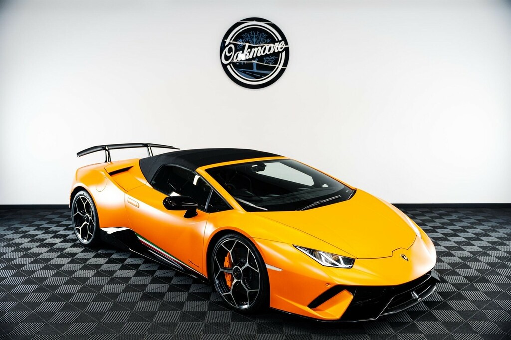Lamborghini Huracan Convertible