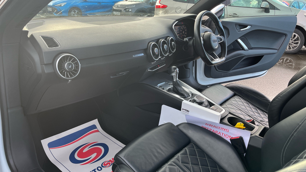 Audi TT 2.0 Tfsi S Line Coupe S Tronic Quattro LL15JZM White #6