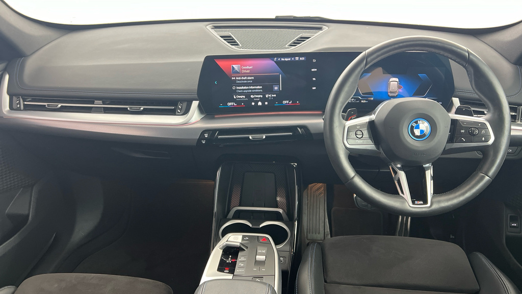 BMW X1 Suv YH25WDJ Silver #4