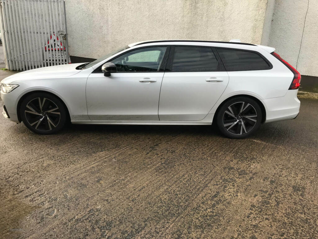 Volvo V90 2.0 B4p R Design KM70UYP White #6