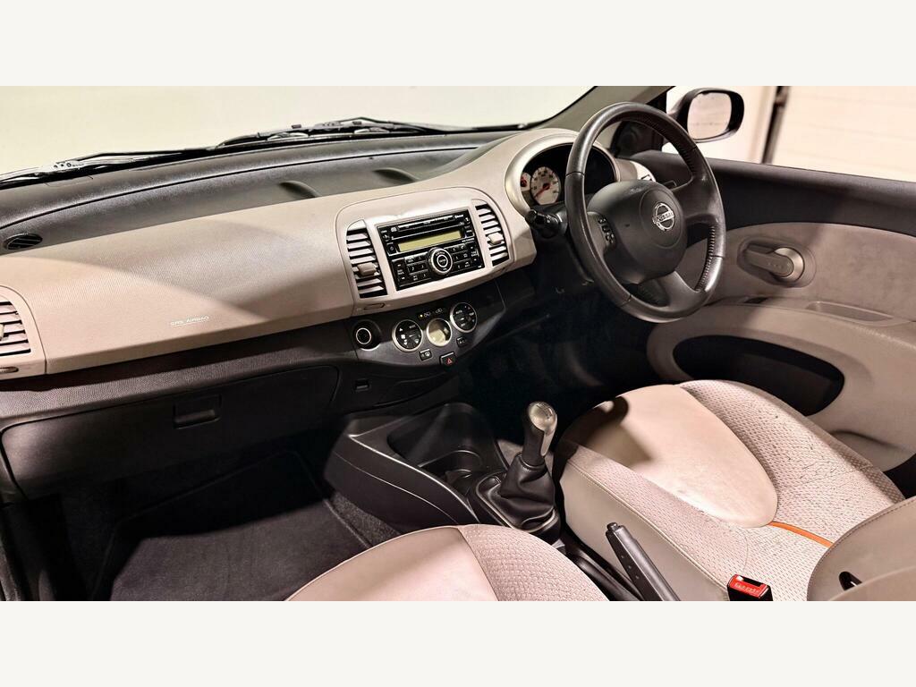 Nissan MICRA C+C 1.6 16V Acenta Red #30