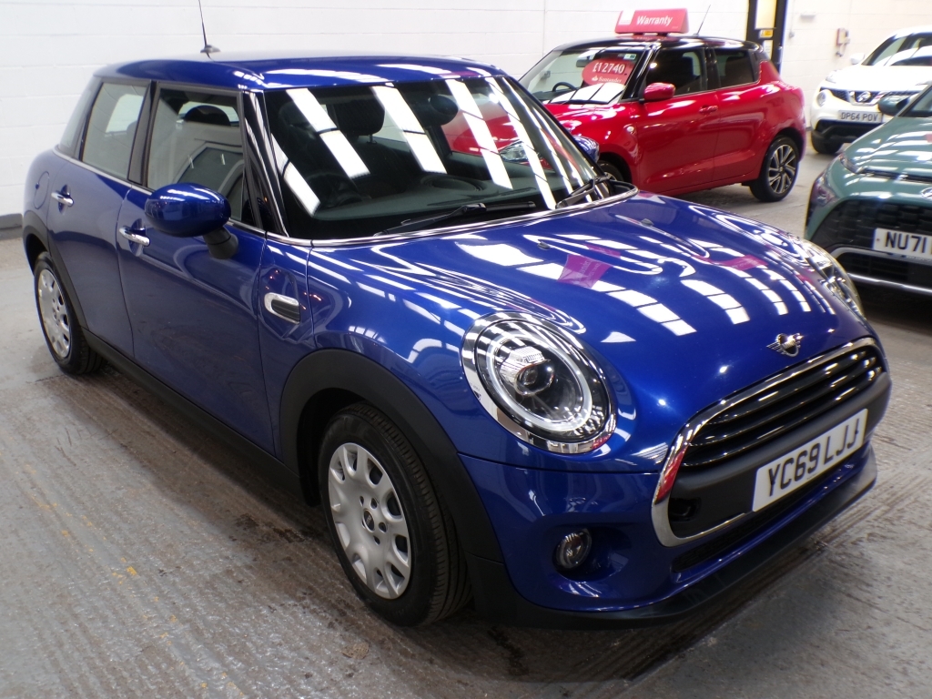 Mini Hatch 1.5 One Classic Blue