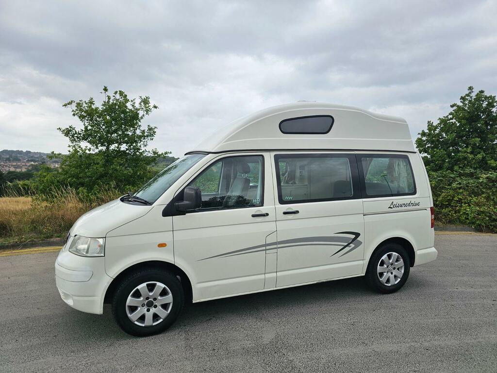 Volkswagen Campervan Mpv Black #1