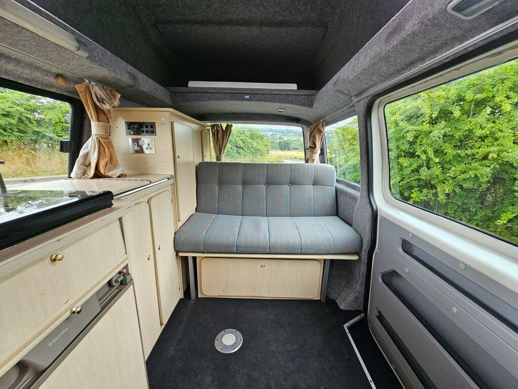 Volkswagen Campervan Mpv Black #19