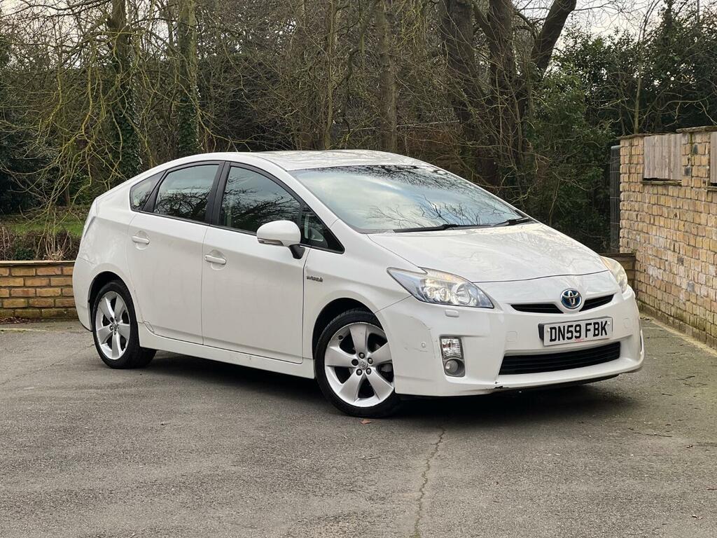Toyota Prius Hatchback 1.8 Vvt-h T Spirit 2010 White #2