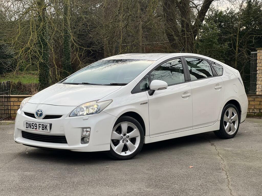 Toyota Prius Hatchback 1.8 Vvt-h T Spirit 2010 White #5