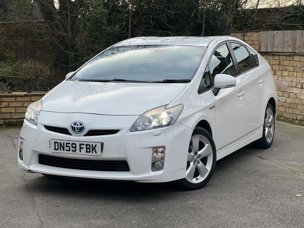 Toyota Prius Hatchback 1.8 Vvt-h T Spirit 2010 White #4