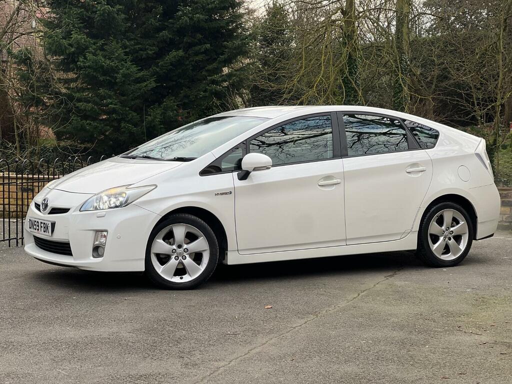 Toyota Prius Hatchback 1.8 Vvt-h T Spirit 2010 White #6