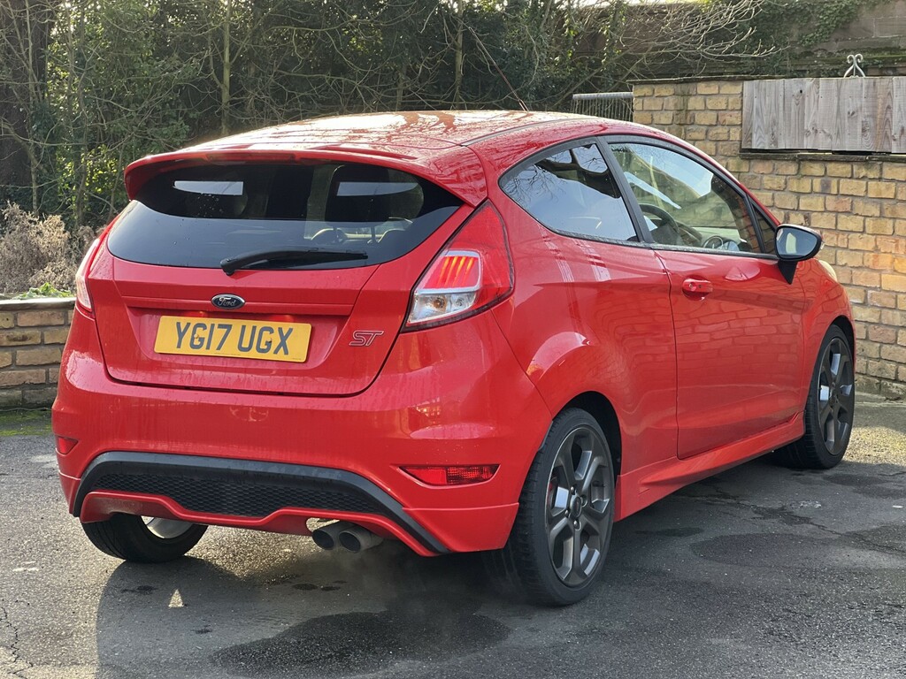Ford Fiesta Hatchback 1.6 T Ecoboost St-3 2017 YG17UGX Red #2