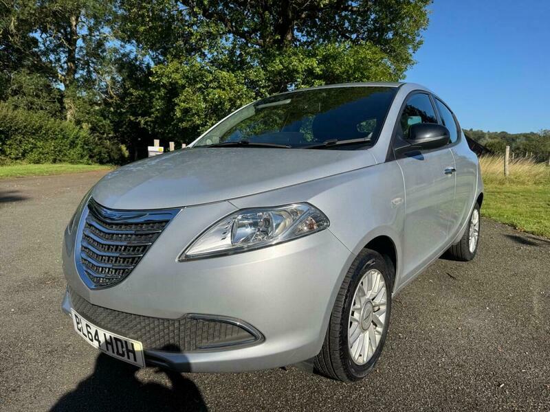 Chrysler Ypsilon Hatchback 1.2 Se Euro 5 Ss 201564 Silver #8