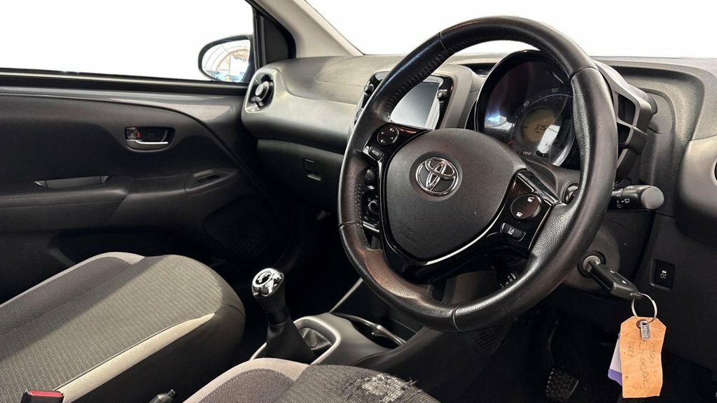 Toyota Aygo 1L X-play FL71BVC Grey #3