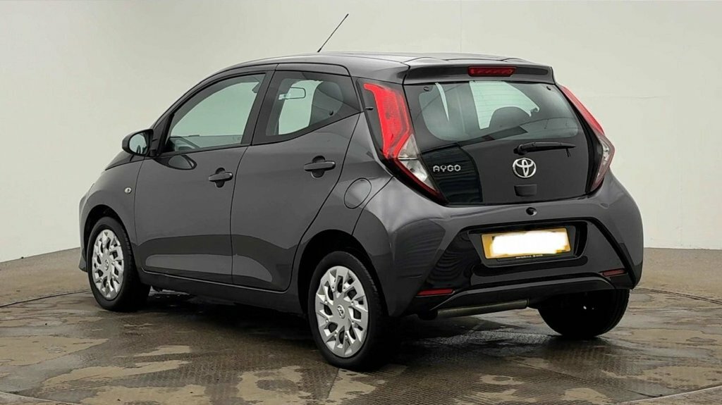 Toyota Aygo 1L X-play FL71BVC Grey #2