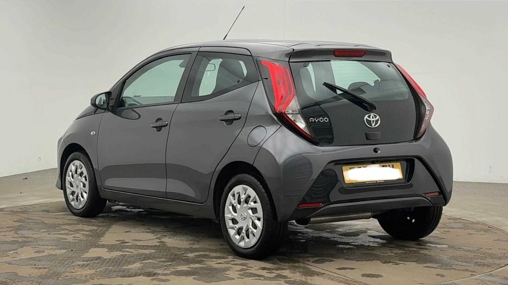 Toyota Aygo 1L X-play FG71GZM Grey #2