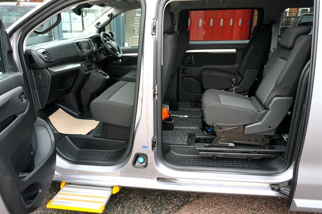 Citroen SpaceTourer E-spacetourer Business Edition Black #15