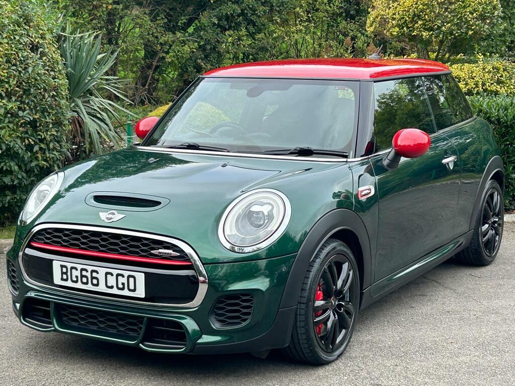 Mini Hatch 2.0 John Cooper Works Euro 6 S S Green