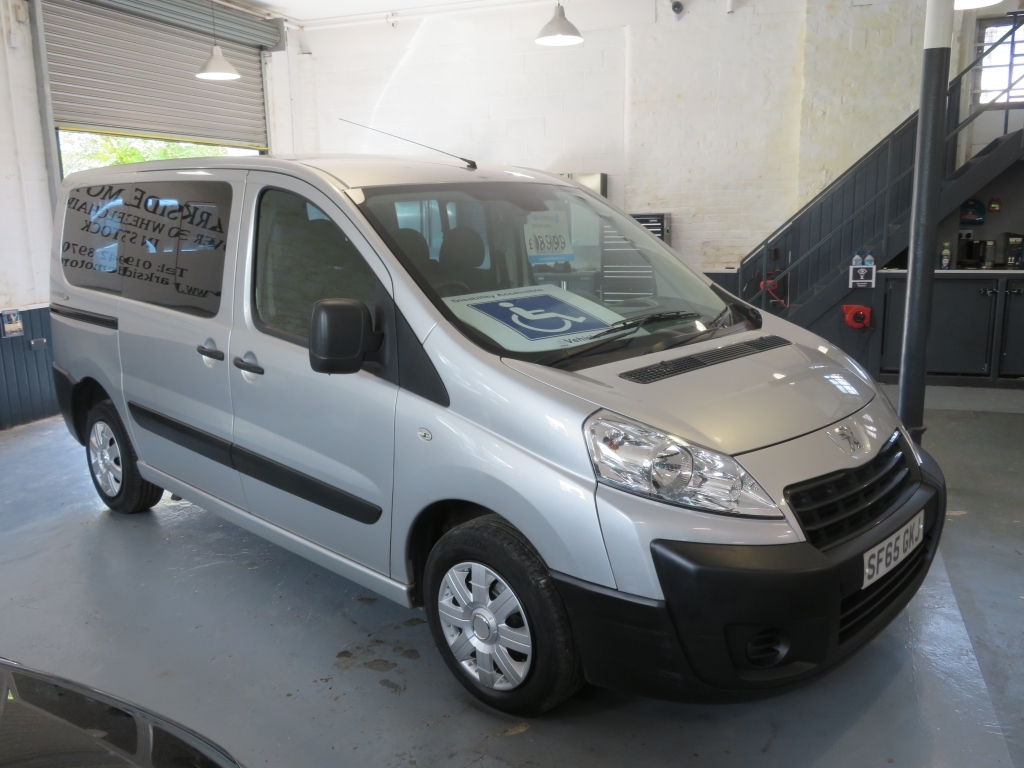 Peugeot Expert Tepee Hdi Tepee Comfort L1 2.0 Hdi Tepee Comfort L1 Silver #3