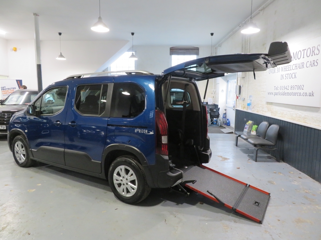 Peugeot Rifter Mpv Blue
