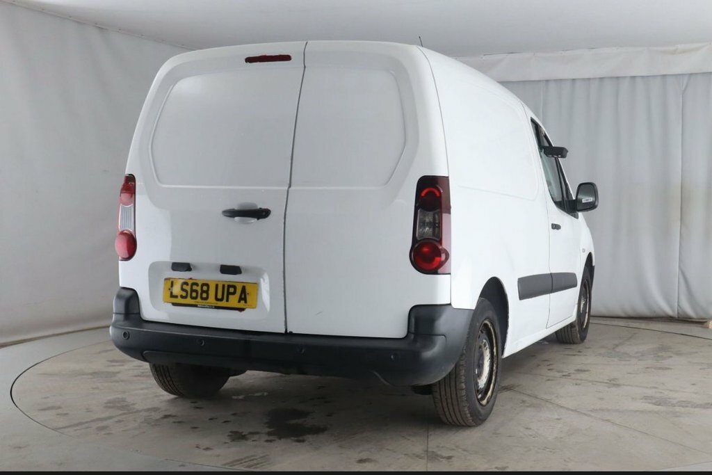 Peugeot Partner 1.6L Se LS68UPA White #5