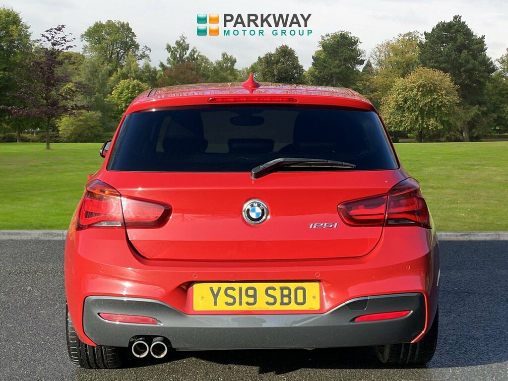 BMW 1 Series Hatchback YS19SBO Red #5