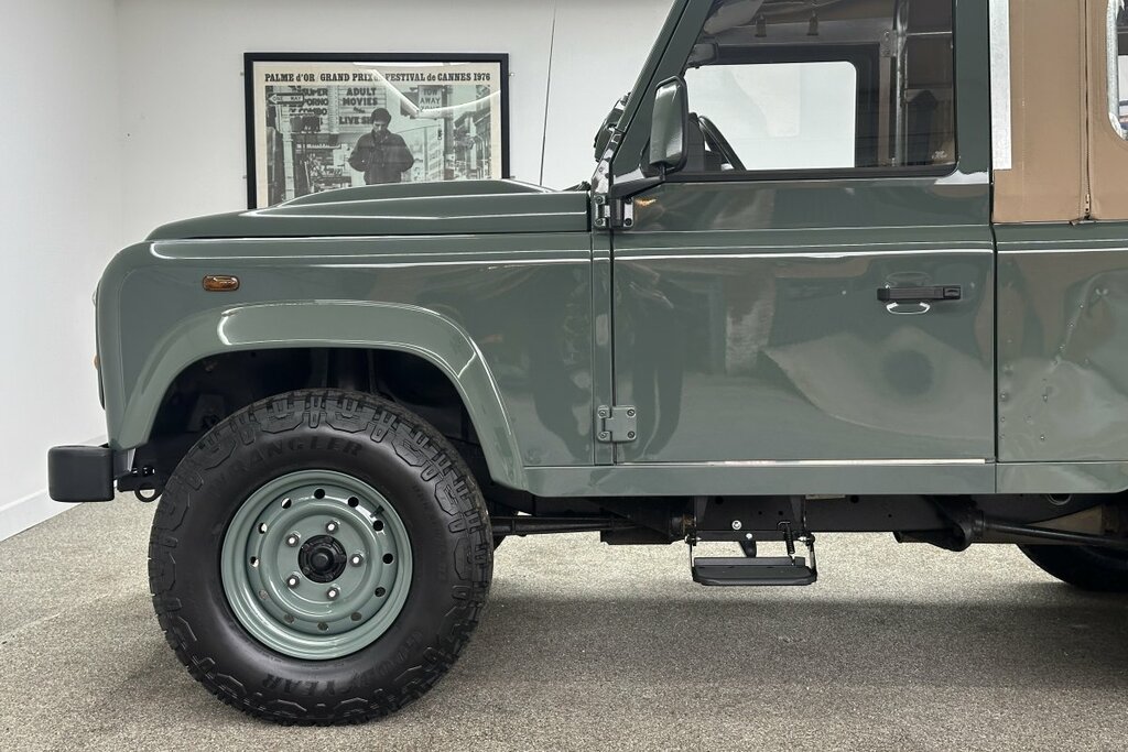 Land Rover Defender 90 2.4 Heritage S Top GD11FVL Green #2