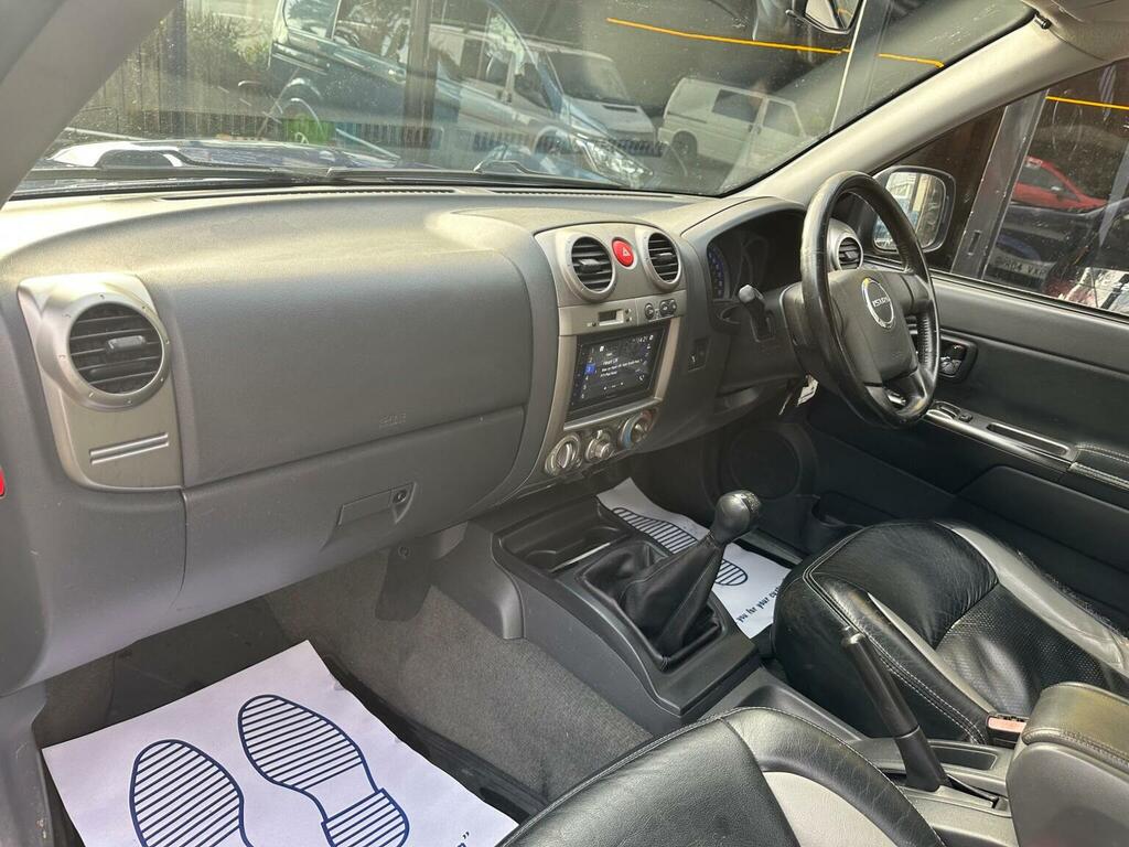 Isuzu Rodeo 3.0 Td Denver Max Le 161 Bhp Silver #34