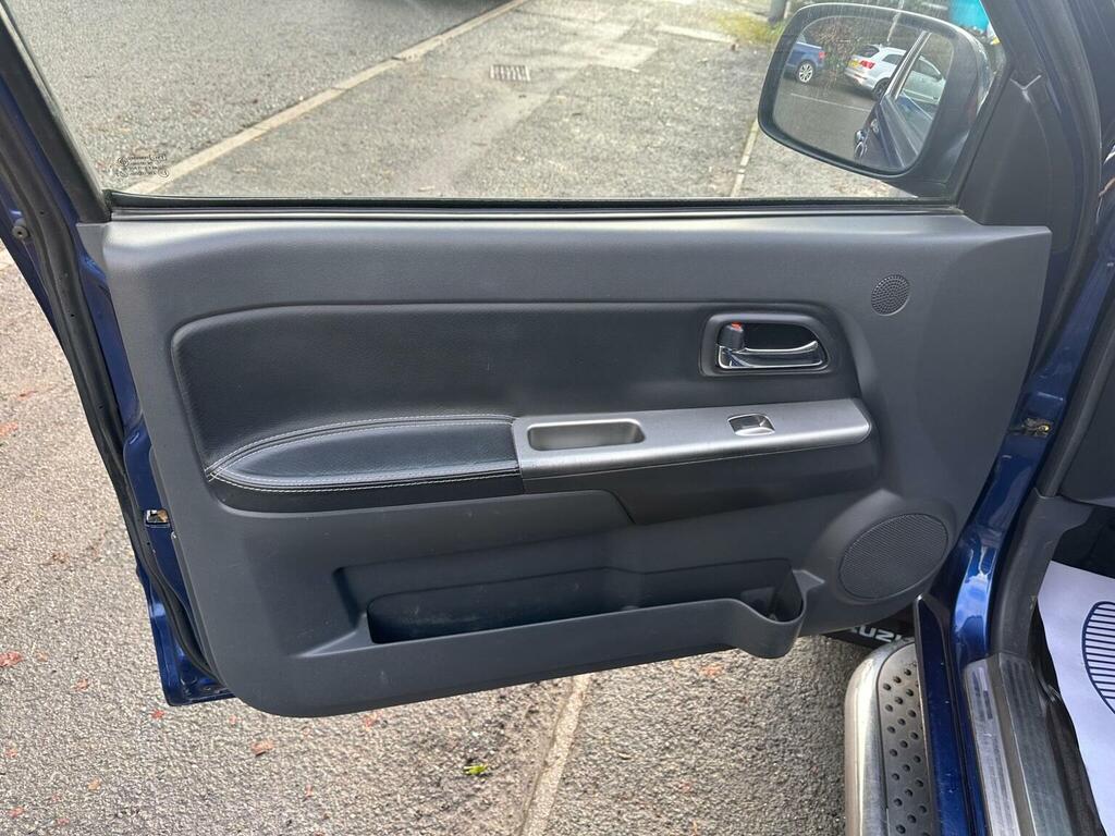 Isuzu Rodeo 3.0 Td Denver Max Le 161 Bhp Silver #31