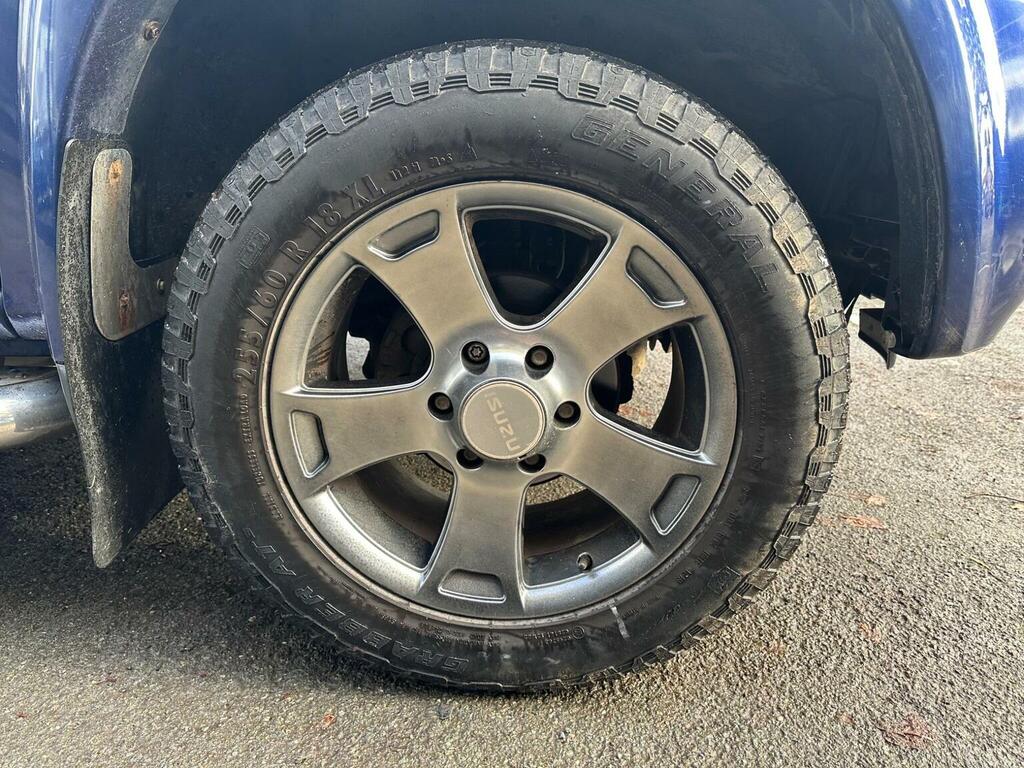 Isuzu Rodeo 3.0 Td Denver Max Le 161 Bhp Silver #10