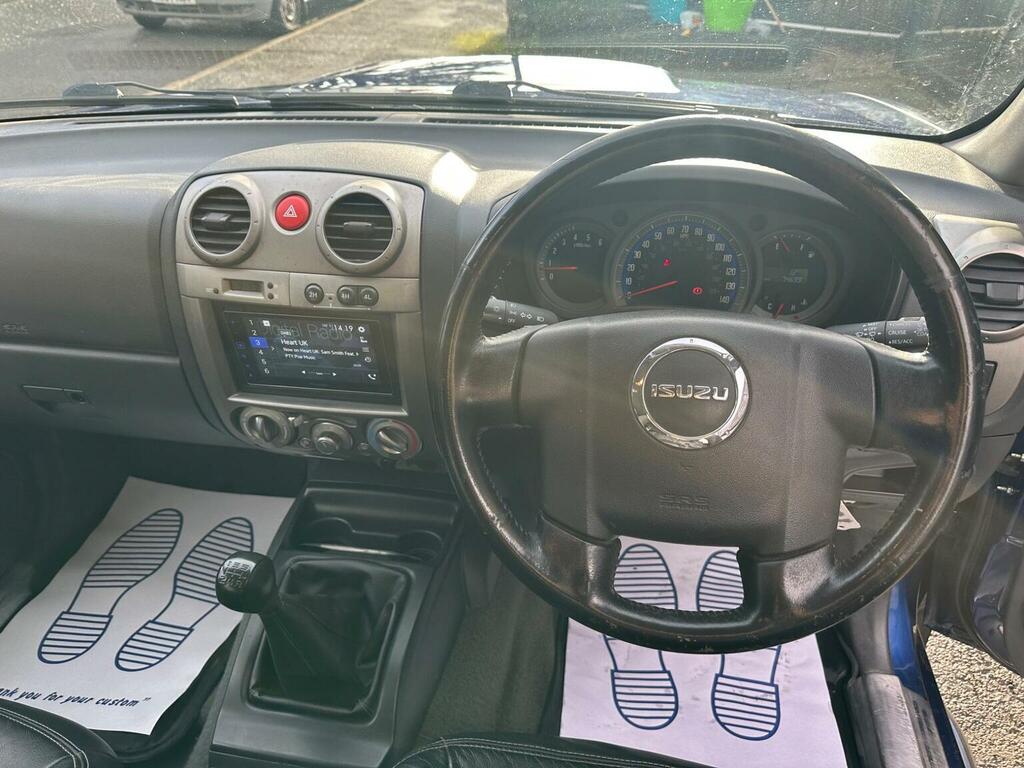 Isuzu Rodeo 3.0 Td Denver Max Le 161 Bhp Silver #18