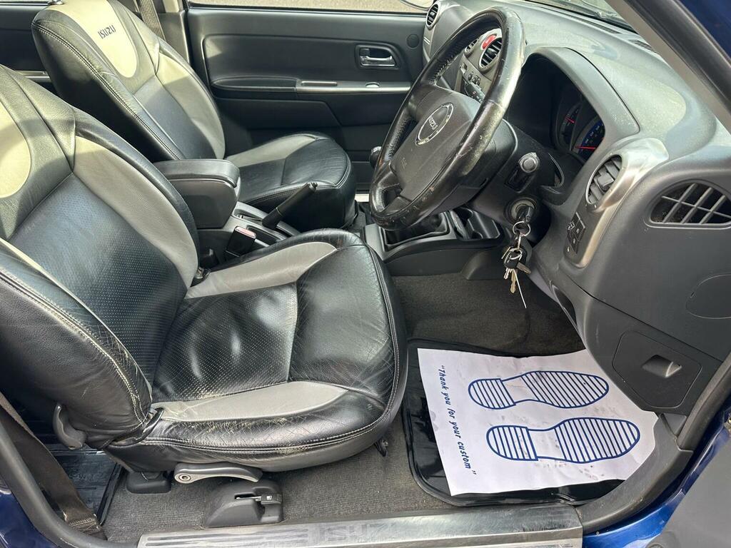 Isuzu Rodeo 3.0 Td Denver Max Le 161 Bhp Silver #13