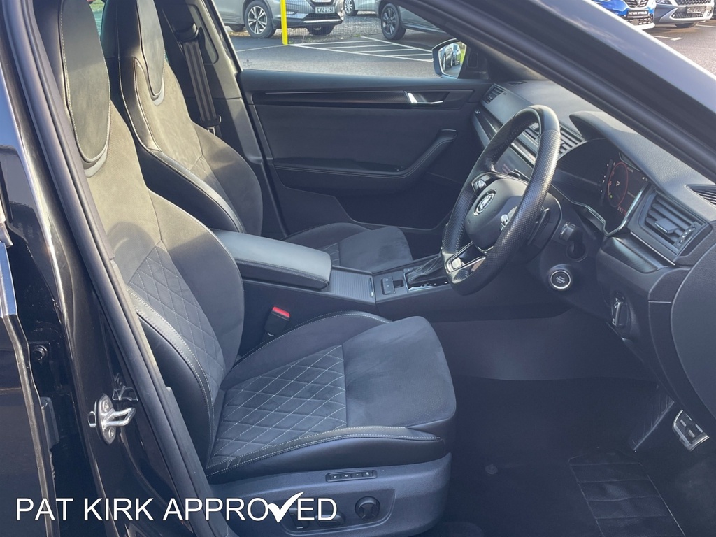 Skoda Superb 2.0 Tdi Cr Sport Line Plus Dsg DE24ZWH Black #5