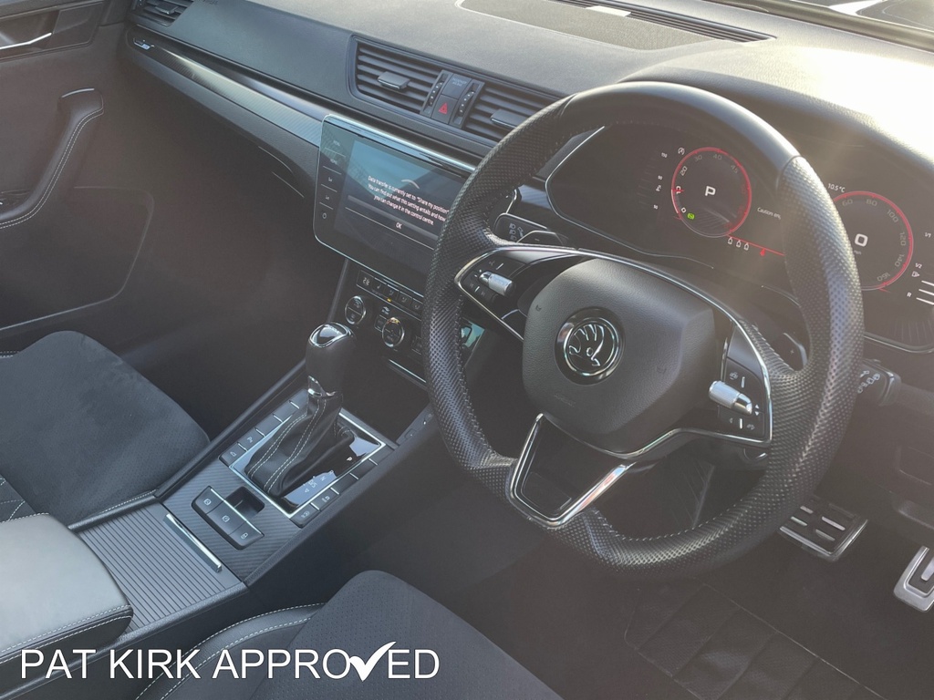 Skoda Superb 2.0 Tdi Cr Sport Line Plus Dsg DE24ZWH Black #4