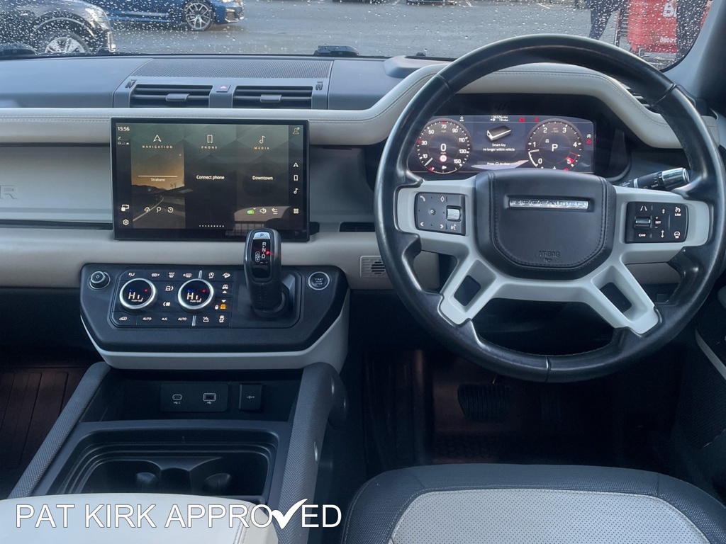 Land Rover Defender 110 3.0 D300 X-dynamic Hse 110 Brown