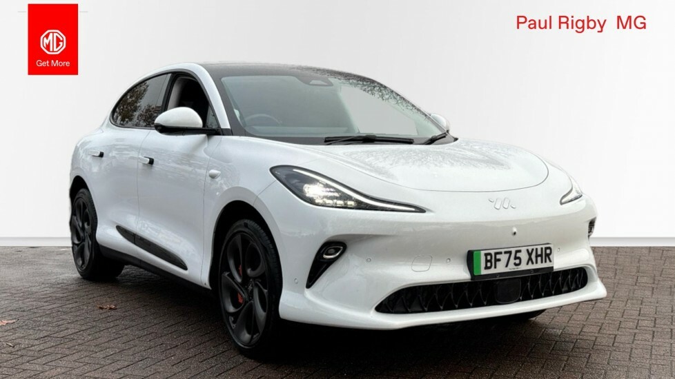 MG IM6 100Kwh Launch Edition 4Wd White