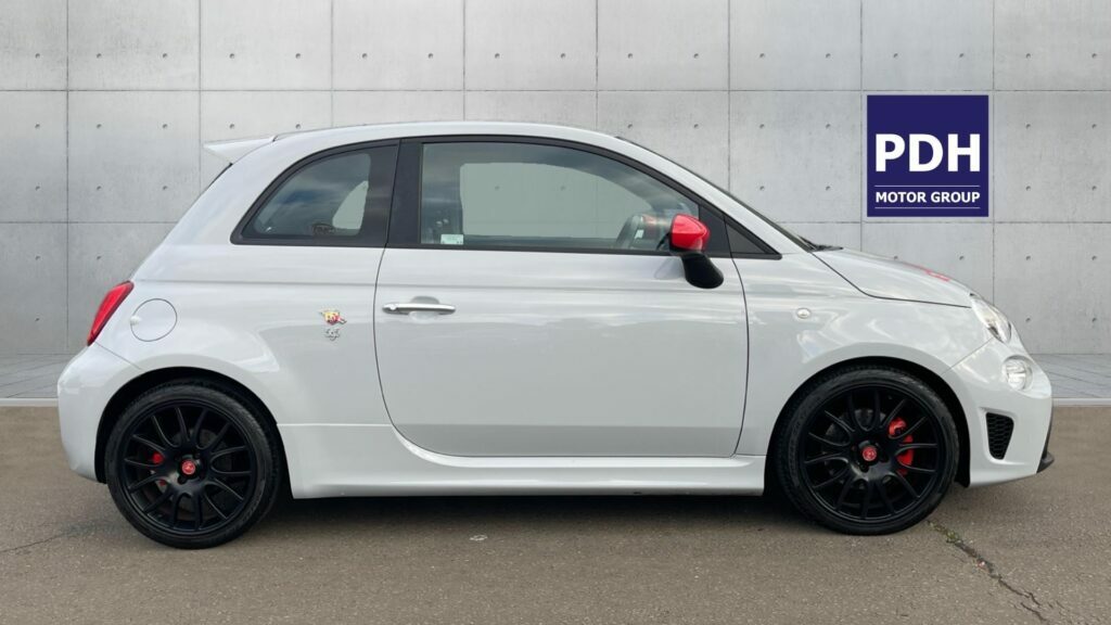 Abarth 1.4 T-jet 180 Competizione Yellow #2
