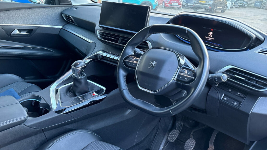 Peugeot 3008 1.2 Puretech Allure Premium Grey #5