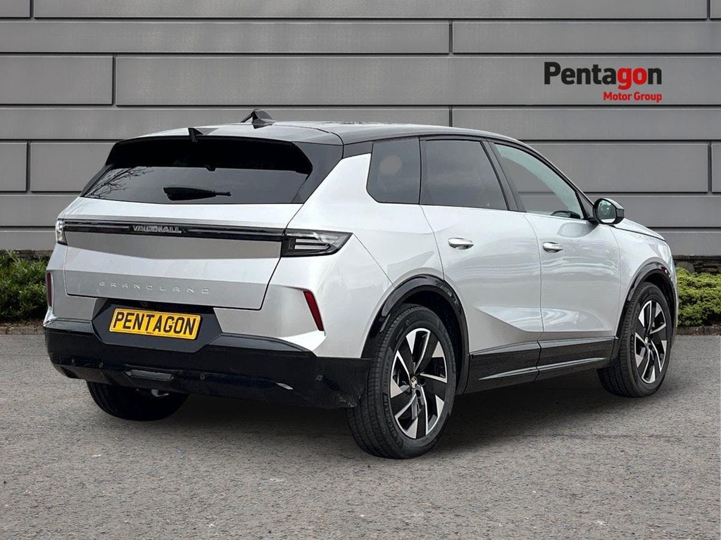 Vauxhall Grandland 73Kwh Gs Suv 213 Ps FG75VND Silver #4