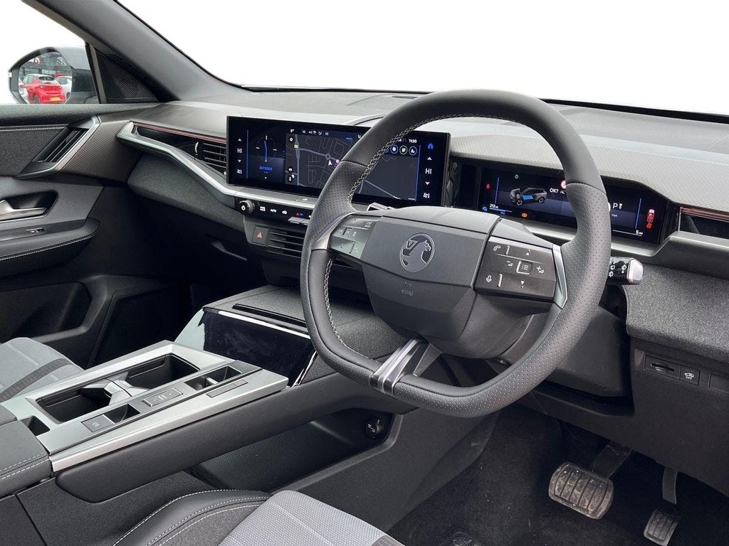 Vauxhall Grandland 73Kwh Gs Suv 213 Ps FG75VND Silver #5