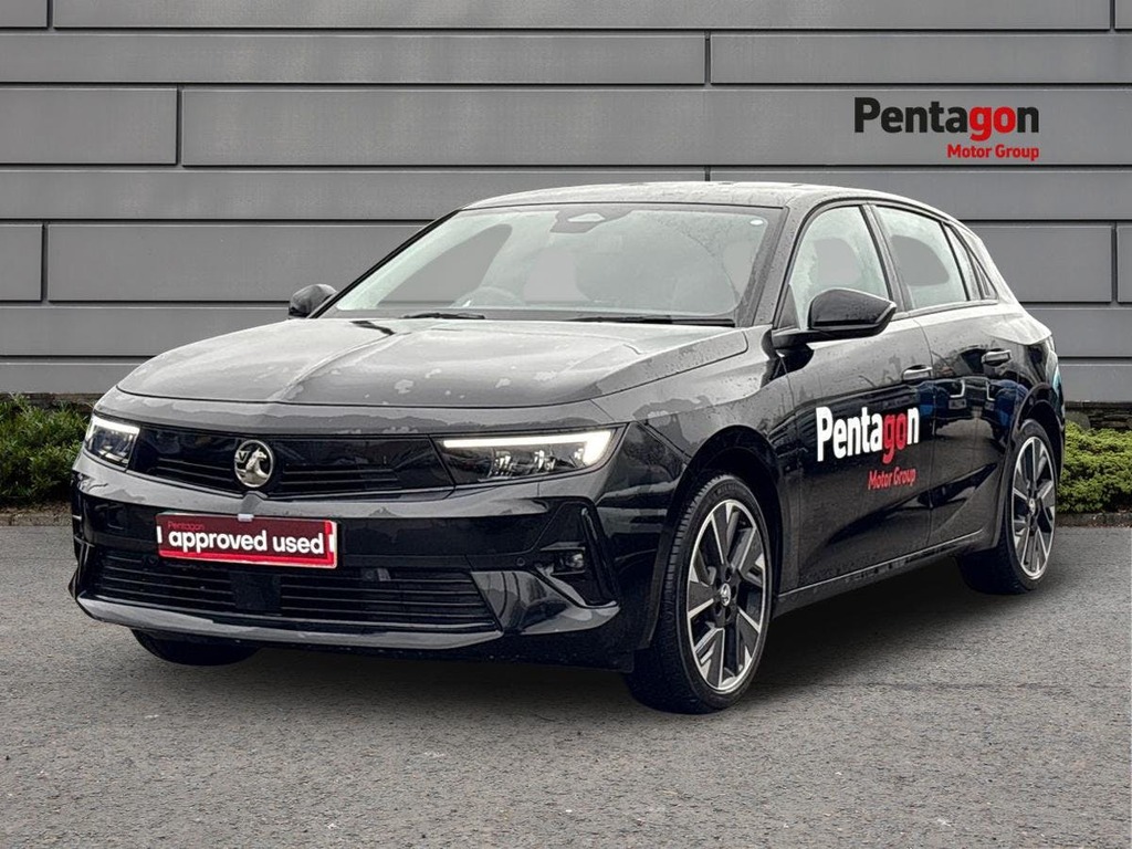 Vauxhall Astra 54Kwh Design Hatchback 156 Ps MK74ZLE Black #3