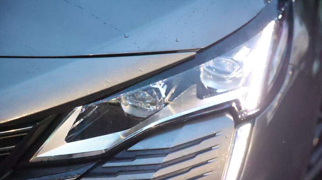 Peugeot 3008 1.2 Puretech Gt Eat8 Grey