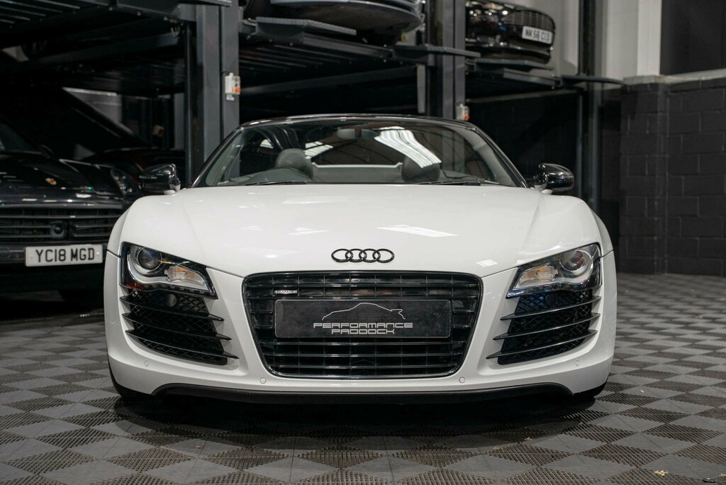 Audi R8 Spyder V8 Quattro 4Wd  #2
