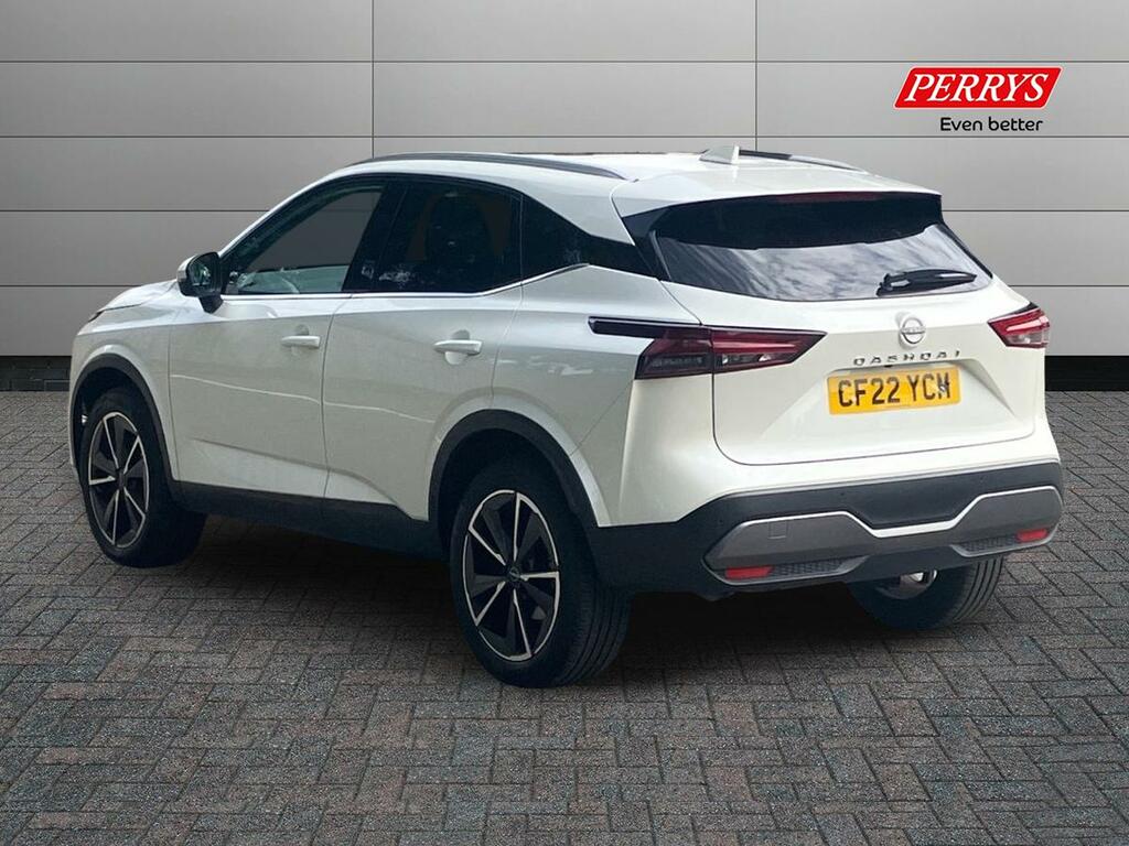 Nissan Qashqai 1.3 Dig-t Mh 158 Tekna Xtronic CF22YCM White #2